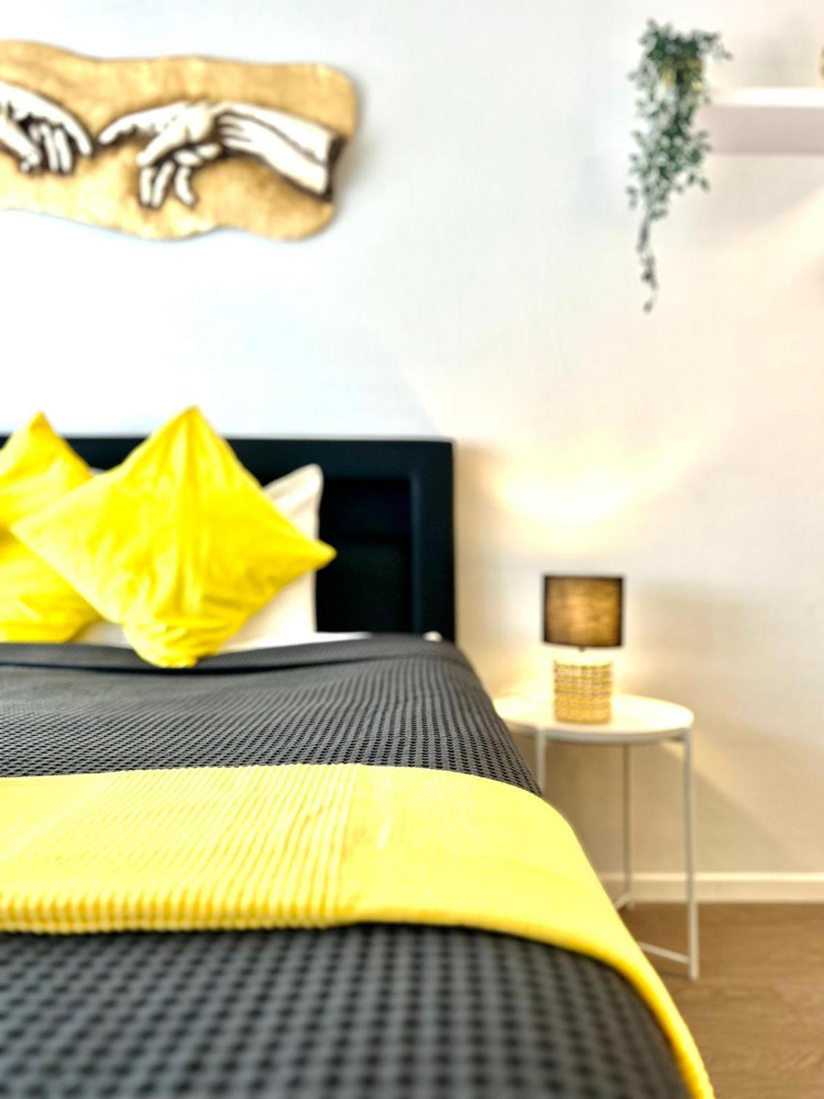 דירות דיטיקון Little Penthouse **** מראה חיצוני תמונה