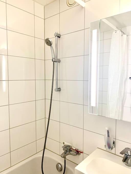 דירות דיטיקון Little Penthouse **** מראה חיצוני תמונה